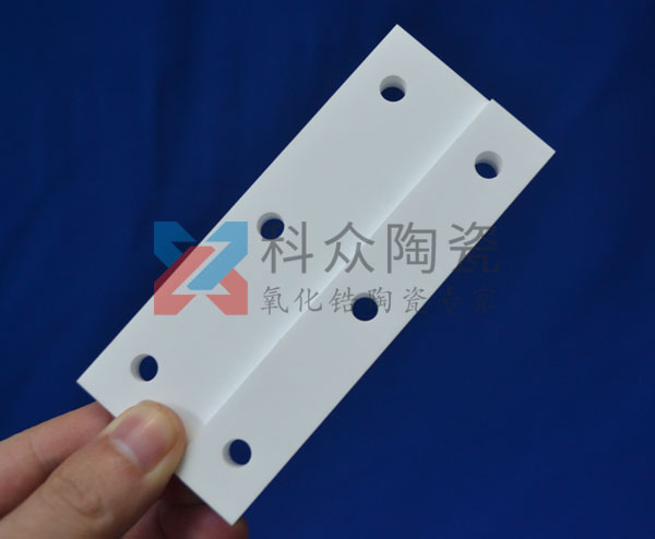 耐磨陶瓷板有哪些優(yōu)良的性能特點(diǎn)？（多圖）
